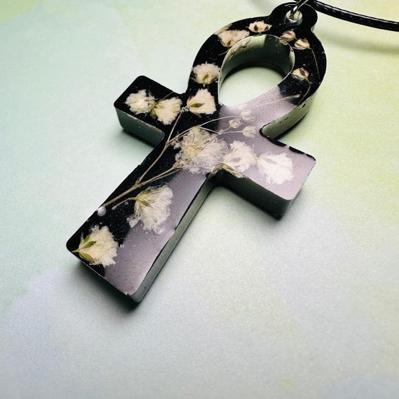 Handmade Ankh Cross with real flowers - Picture 2 of 7
